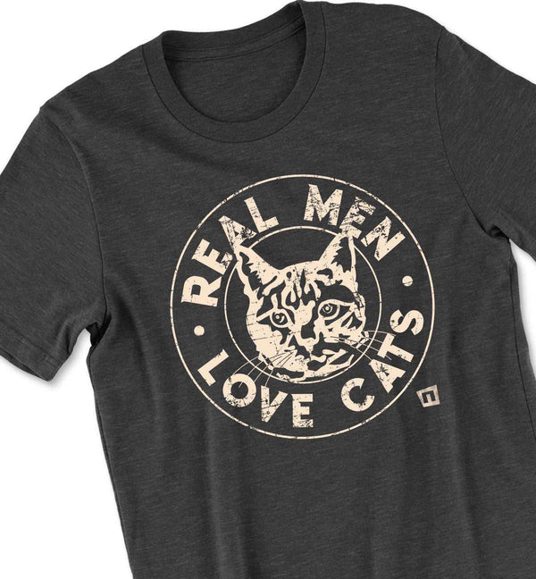 'Real Men Love Cats' Tshirt - NOGGINHED